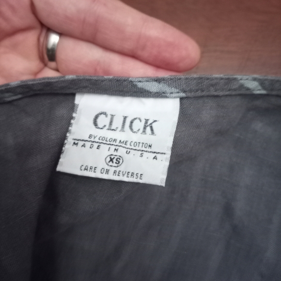 Black Fitted Cut Out Sleeveless Tank Top - Picture 2 of 3